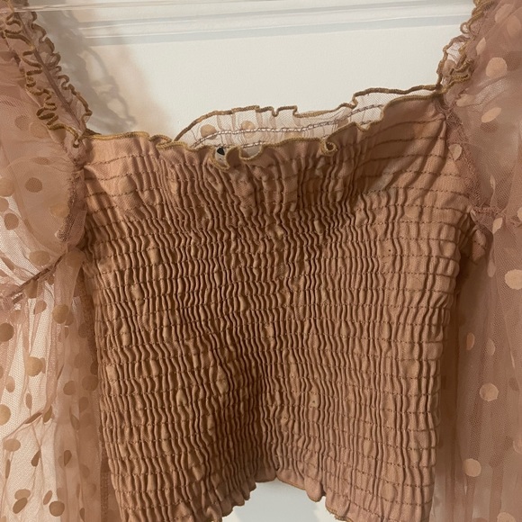 Women’s Nude Polka Dot Sheer Puff Sleeve Top - Picture 6 of 9